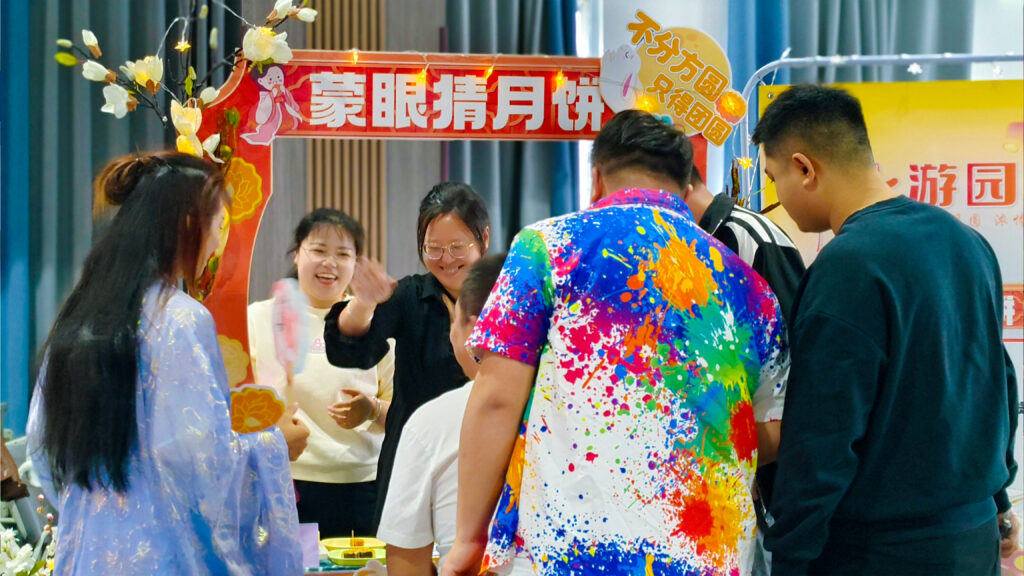 k8凯发物流中秋游园会
